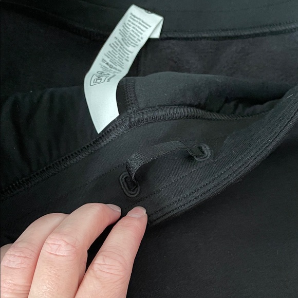 lululemon heavyweight fleece sweatshirts 5’ women’s medium - Picture 5 of 6